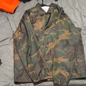 Carhartt Green and Brown Camo Windbreaker
